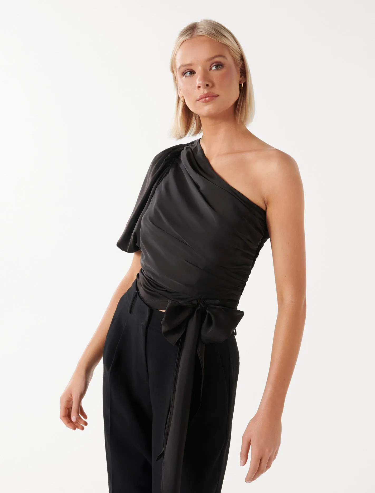 Stassi One-Shoulder Top